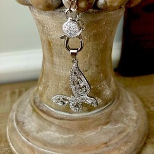 Melania Clara silver necklace with butterfly pendant